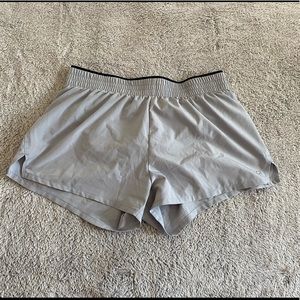 Gap Fit Size Medium Workout Shorts